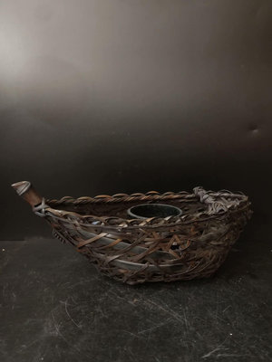 日本手編竹製舟型花器
