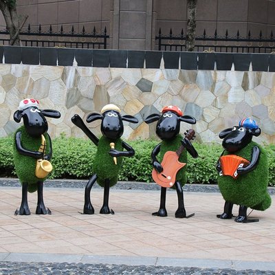 花園庭院綠植草皮羊雕塑裝飾戶外卡通肖恩羊擺件玻璃鋼仿真音樂羊滿減 促銷 夏季