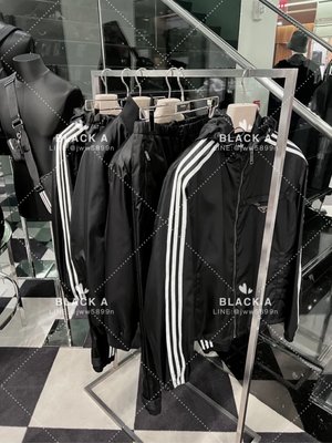 【BLACK A】精品Prada x Adidas 聯名款Adidas for Prada Re-Nylon系列 再生尼龍運動外套 黑色/白色