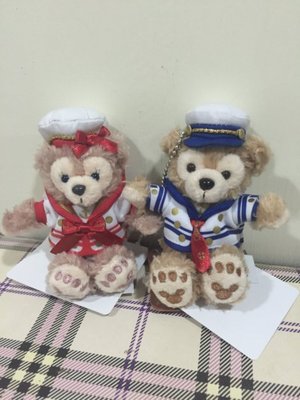 *凱西小舖*日本東京迪士尼海洋樂園達菲Duffy/雪莉玫ShellieMay10周年海軍服造型坐姿手機珠鍊吊飾