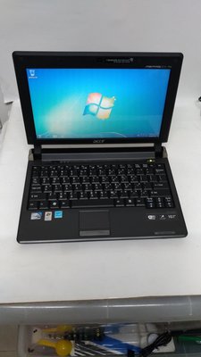 Acer Aspire one pro 10.1吋 黑色小筆電 2G記憶體/160G硬碟 二手很少用 九成五新 使用功能正常 已過原廠保固期