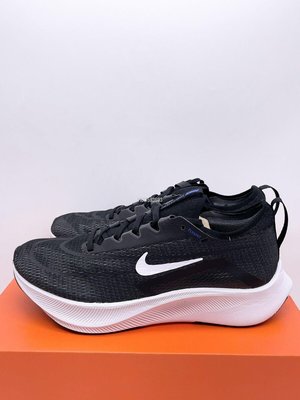 Nike Zoom Fly 4 黑白男子超彈碳板跑步鞋 CT2392-001 男鞋
