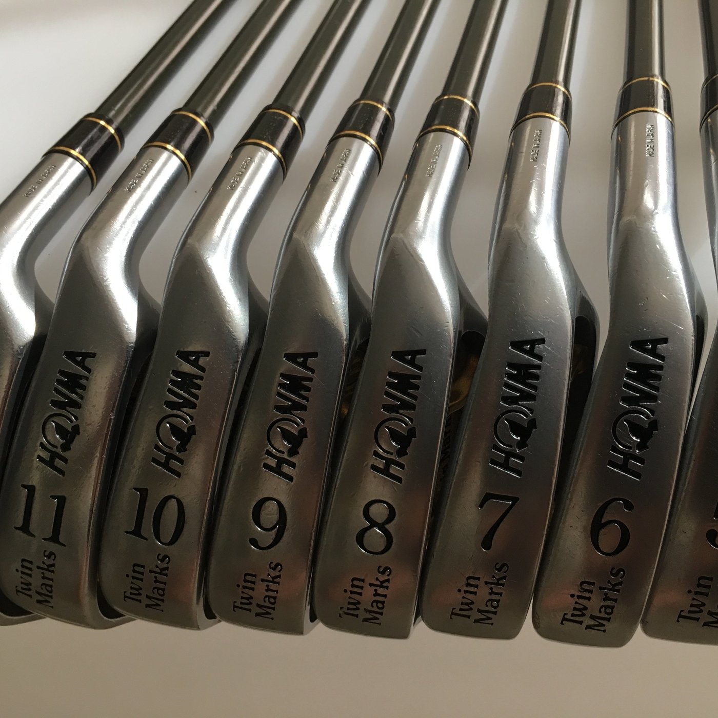 阿水の 24K雙金HONMA BERES Twin Marks 2000 Pro α 8本組| Yahoo奇摩拍賣