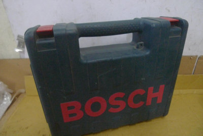 以琳隨賣屋~BOSCH  工具箱 防撞箱 收納箱 手提箱 工具箱 置物箱『一元起標 』---(q1109)