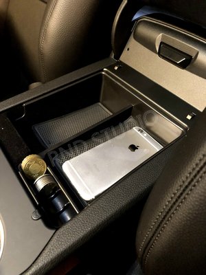 ⚡ PORSCHE 保時捷 2018 CAYENNE E3 儲物盒 凱燕 中央扶手 置物盒 收納 S TURBO