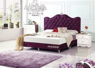 【DH】商品貨號VC459-2A品名稱《瑪麗》5尺絨布紫色水鑽雙人床架。另有6尺。備有黑色，香檳色。主要地區免運費