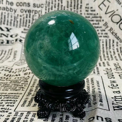 C811天然螢石水晶球綠螢石球晶體通透螢石原石打磨綠色水晶球 水晶 擺件 原石【天下奇物】2446
