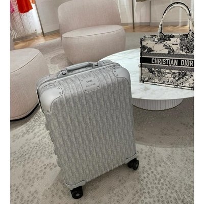 二手（98成新）DIOR AND RIMOWA 黑色/銀色/漸層藍 登機箱 行李箱 迪奧聯名行李箱 登機箱
