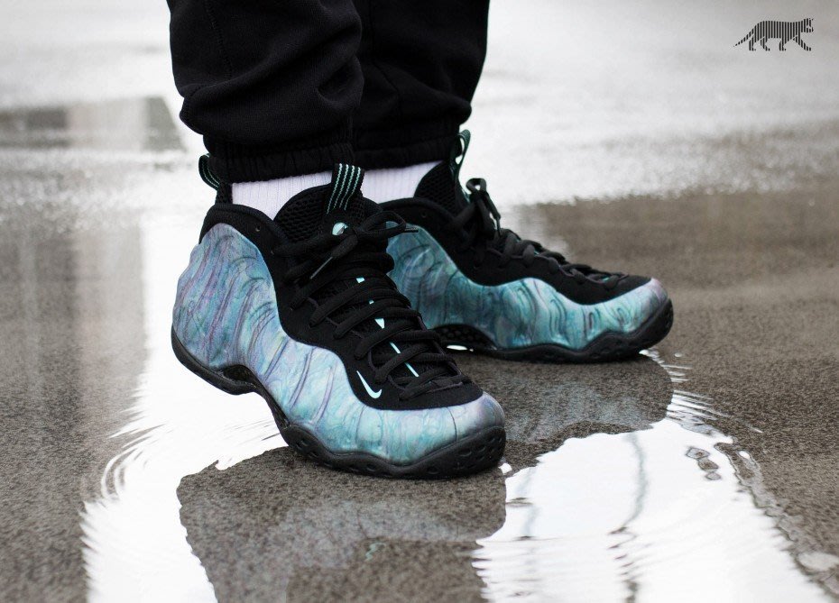 CodE= NIKE AIR FOAMPOSITE ONE PRM 太空籃球鞋(黑炫彩)575420-009 噴