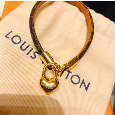 Shop Louis Vuitton MONOGRAM Crazy in lock bracelet (M6451F) by