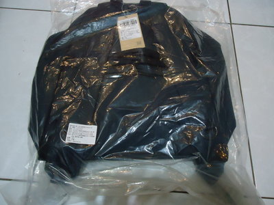 PORTER MELODY系列黑色雙口袋圓弧尼龍後背包,高度38.5cm底寬度30.5*12cm.全新未拆封出清大降價