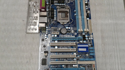 【 創憶電腦 】技嘉 GA-P55-UD3G DDR3 1156主機板 附檔板 直購價 500元