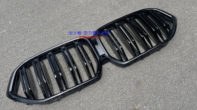 車之鄉 BMW X6 G06 雙閘 / 雙柵 / 雙槓 / 雙線 鋼琴烤漆亮黑水箱罩 , 台灣製造