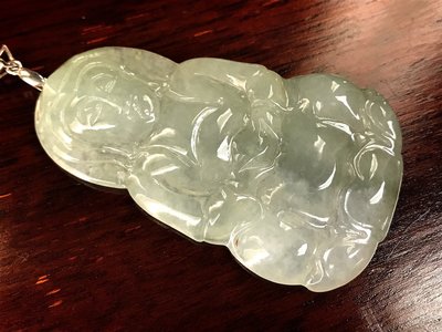 萬泰當鋪鑽石珠寶~緬甸產天然A貨玻璃種翡翠笑觀音玉墬.比冰種還美全新品中國張證書001-60-1