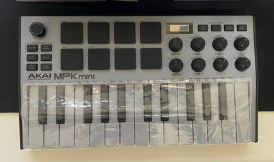AKAI MPK MINI 3 灰色特別版（保固中）