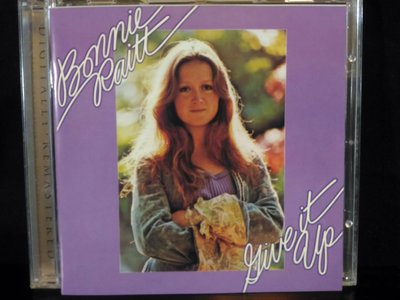 Bonnie raitt ~ Give It Up & Nick Of Time二張專輯，保存良好，700元。