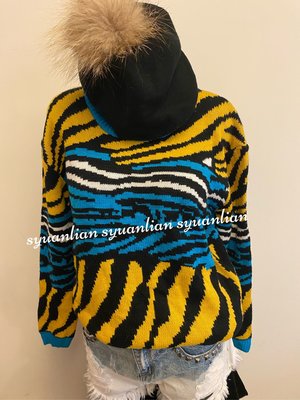 ♥Instyle♥撞色斑馬紋針織毛衣♥(桃色、藍色、淺藍色）