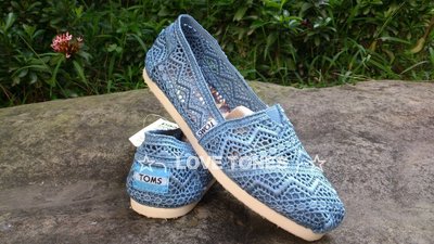 ☆╮LOVE TONES╭☆美國正品TOMS鞋『免運』Crochet 蕾絲簍空款【湖水藍】現貨+預購
