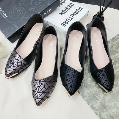 楔型鞋 MIT台灣製 小金亮片米紋舒適尖頭鞋 坡跟包鞋 -QH shoes