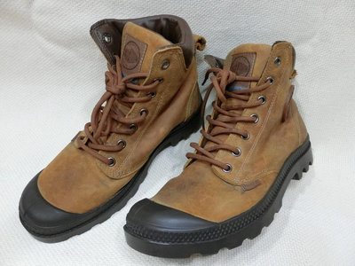 正規商品PALLADIUM PAMPA CUFF WP LUX 73231-733防水皮革軍靴 皮革鞋90%NEW出清價$500起(5日標)