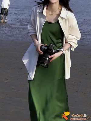 法式綠色無袖吊帶連衣裙子女夏季2023新款海邊度假高級感套裝長裙.