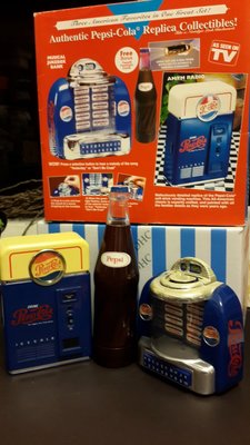百事可樂pepsi cola~音樂錢筒點唱機~手電筒~販賣機收音機~1998年產品~美國帶回