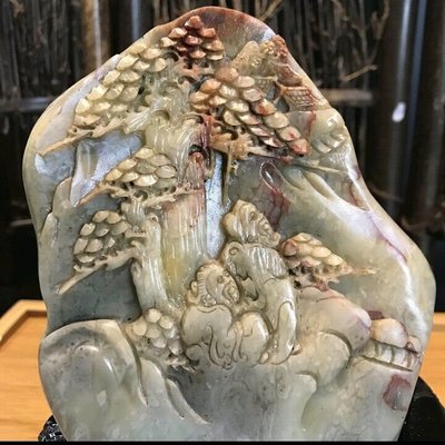 壽山早期 芙蓉凍石 雕刻 松下閒情 重量1.3公斤 附實木底座和錦盒