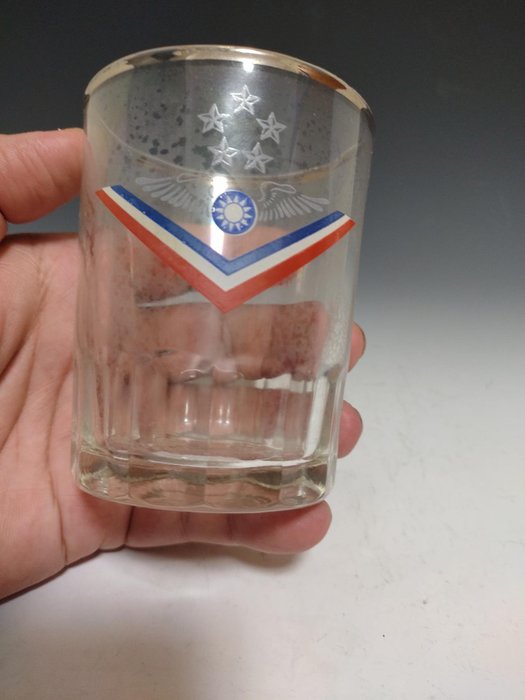 【 金王記拍寶網 】(常5) 股G310  早期台灣空軍一號 總統座機組杯 總統用老玻璃杯 罕見稀有