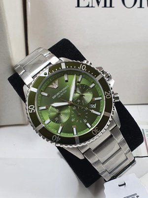 EMPORIO ARMANI Diver 綠色面錶盤 銀色不鏽鋼錶帶 石英 三眼計時 男士手錶 AR11500 亞曼尼腕錶