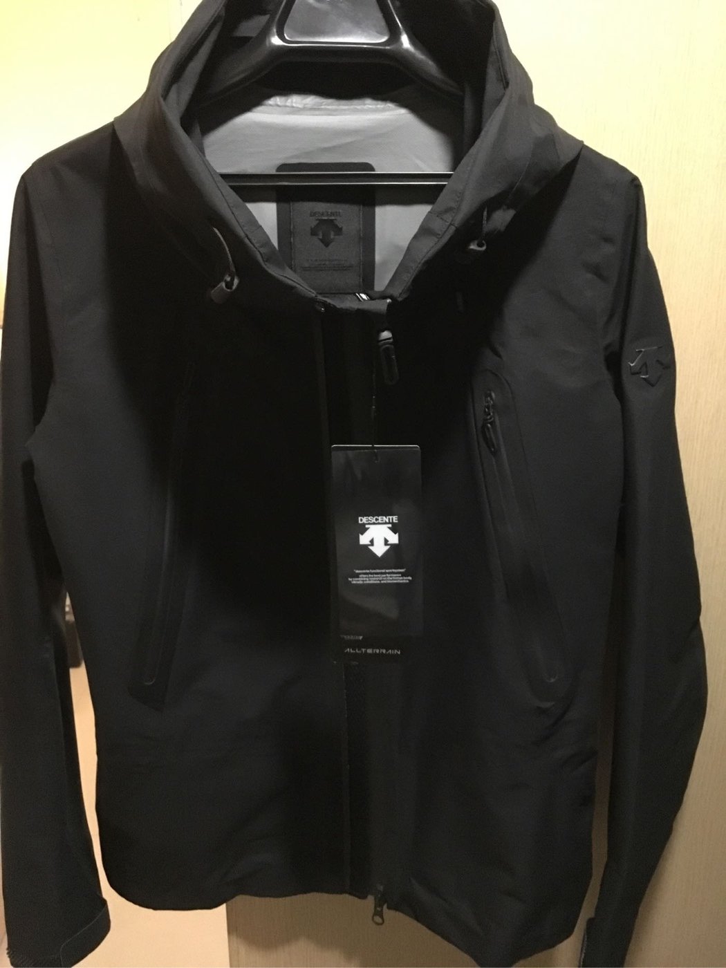 日本高級衝鋒衣品牌Descente Allterrain Active Shell Jacket 防風防水