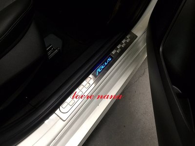 [[娜娜汽車]]focus MK3 3.5專用 LED 不銹鋼迎賓踏板 (台灣款)