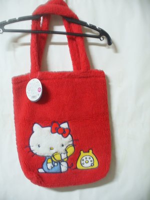 日本 Hello Kitty絕版 紅色毛毛肩背包