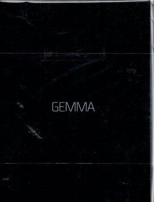 吳映潔 首張個人迷你五首專輯GEMMA 580700001274 再生工場YR2002 02