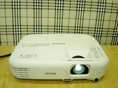 【小劉二手家電】EPSON 輕薄投影機,23X30X8公分,外觀乾淨,附線材,現場可測試 !EB-S02型