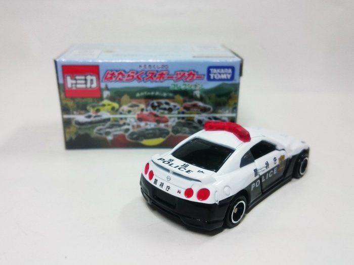 tomica gtr police