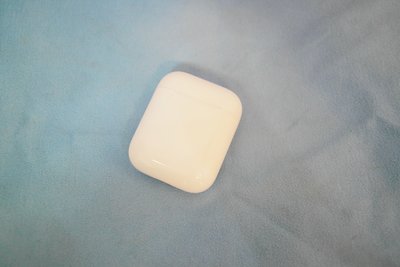 Apple AirPods 第一代 無線耳機 有線充電盒款 明顯使用痕跡