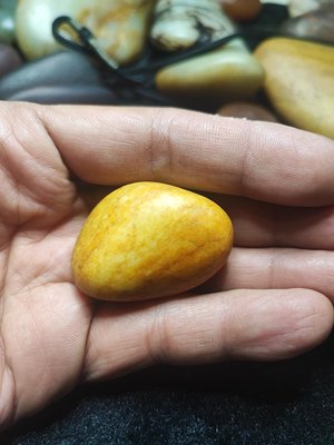 古意 和闐玉籽料原石 獨籽 黃沁料