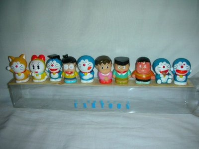 L皮商旋.(企業寶寶娃娃玩偶)早期附盒軟膠哆啦A夢(Doraemon)系列公仔10個一套限量發行值得收藏!