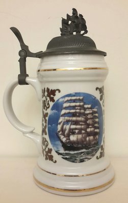 【波賽頓-歐洲古董拍賣】歐洲/西洋古董 德國早期 19世紀 陶瓷帆船銅雕大型啤酒杯(23×14x12cm)