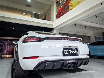 《※台灣之光※》全新Porsche保時捷718 Cayman Boxster標準版改裝類GT4樣式後下巴 後中巴台灣製