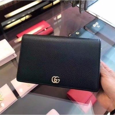 二手GUCCI GG Marmont 牛皮金屬雙G LOGO暗壓釦手拿包 斜背包 497985 黑