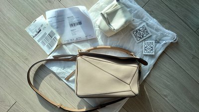 【已售】近新現貨LOEWE small Puzzle bag 沙色荔枝牛皮 sand 拼圖包