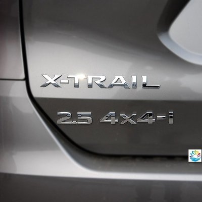日產18款奇駿2.5車標車貼金屬改裝車2.5 4x4-i排量標誌 x-trl裝飾貼標X-TRL TEANA適用 Y9739