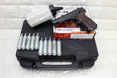 台南 武星級 KWC 馬可洛夫 MP654 CO2槍 + CO2小鋼瓶 + 奶瓶 + 槍盒 ( BB槍手槍短槍玩具槍黑星