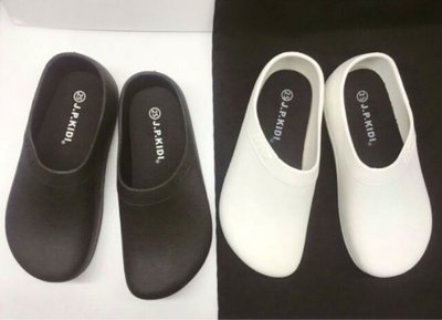 MIT台灣製造白色廚師鞋男女尺寸護士鞋白色黑色無毒園丁鞋防水