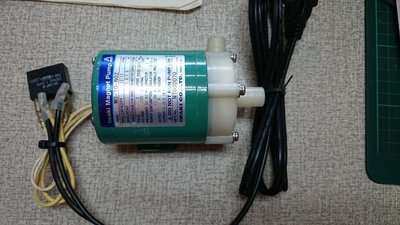 [多元化清倉品]IWAKI 耐酸鹼幫浦 抽水馬達 MD-10   100v (水族箱~海水~酸性液體)