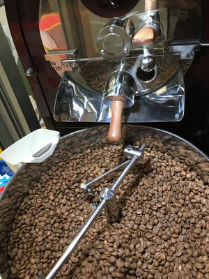 《山羊小舖》自家烘培咖啡豆/可代客研磨 印尼 蘇門答臘 藍眼曼特寧  半磅