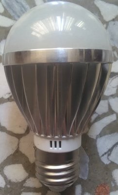 【溪州之光賣場】白光3W (5W外殼) LED球泡燈(鋁殼散熱佳 可調光 E27螺口 磨砂罩 適用台灣市電交流110V)