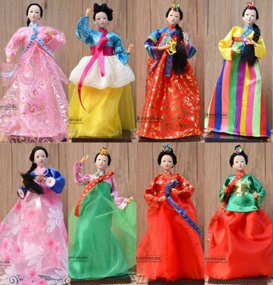 現貨熱銷-~ 韓國人偶工藝品擺件韓式家居絹人娃娃韓服料理裝飾擺設韓國玩偶~