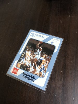 MICHAEL JORDAN 可口可樂 1989 北卡大學球卡 18 前後卡況如圖 32年老卡 收藏不易